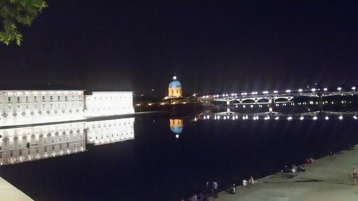 運河　夜景