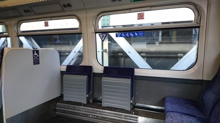 ロンドン電車、車内の車椅子用スペース