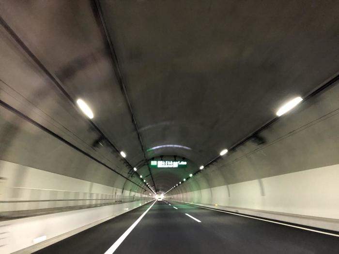 29.新名神トンネル.jpg