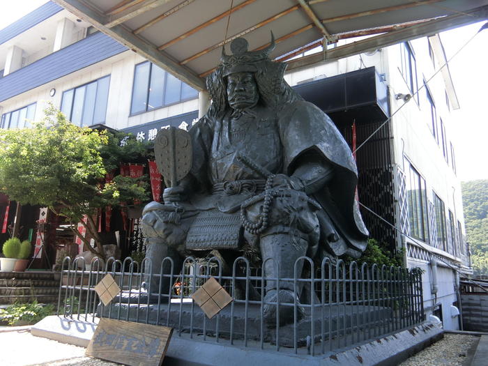武田信玄の像