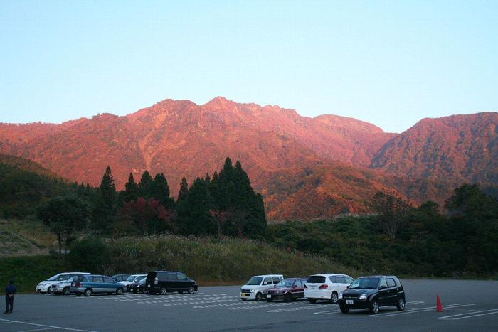 紅葉の景色　八海山ロープウェー提供
