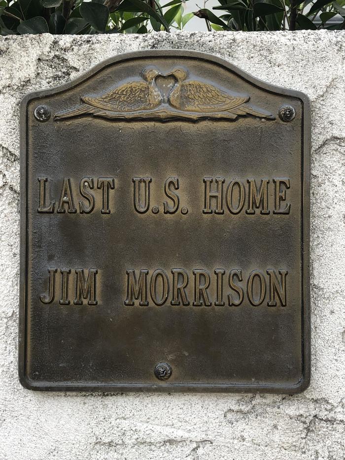 ジム•モリソンが最後に住んだアパート３.jpg