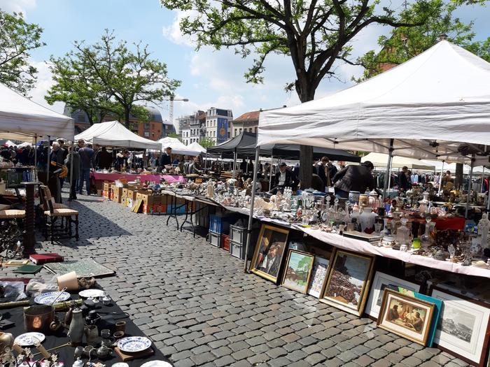 ベルギー ブリュッセル市内マーケット4選 生活感100 のマーケットに行こう たびこふれ