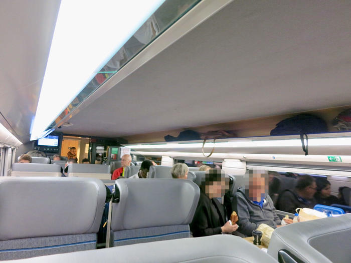 写真4_TGV車内 (2).jpg