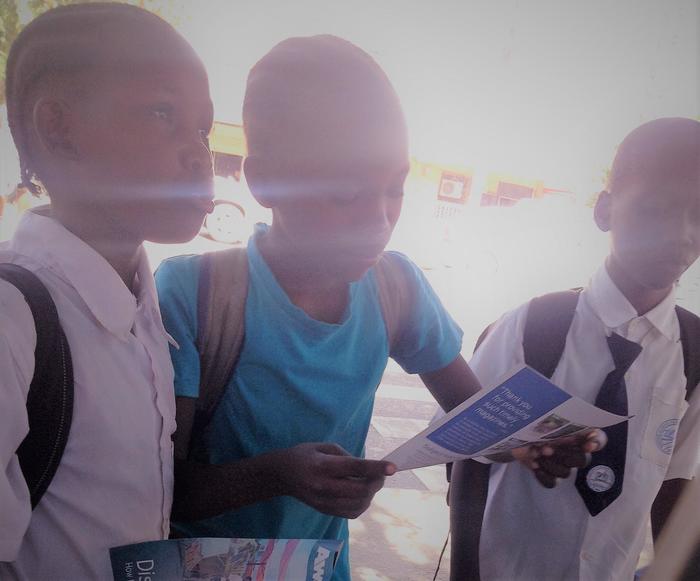 タンザニア　スワヒリ語が読める子どもたち