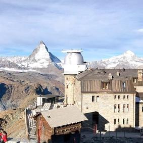 スイスの言語 公用語は 祝80周年 第4の国語 ロマンシュ語 たびこふれ