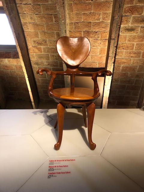 カサミラの椅子