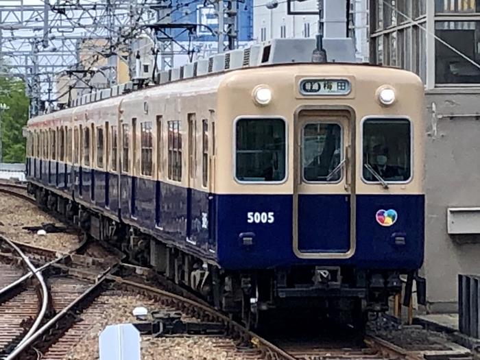 阪神尼崎駅　青銅車