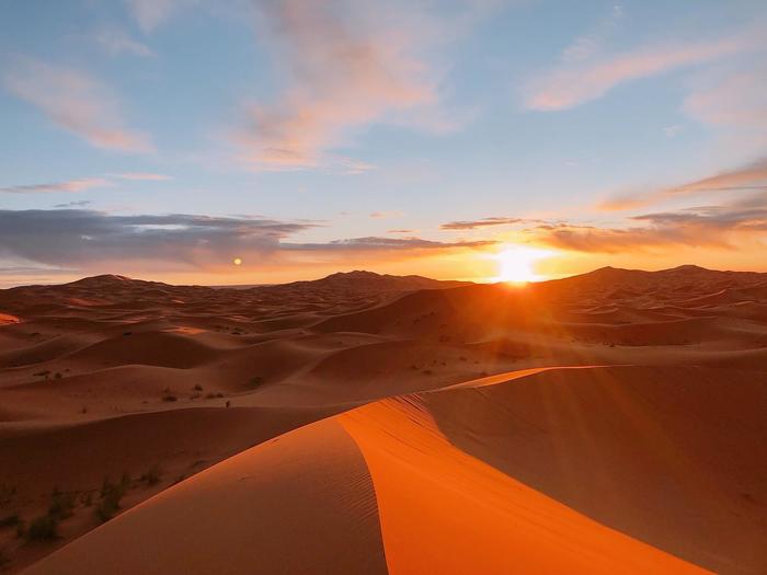 大感動！モロッコでサハラ砂漠を満喫！！朝日観賞は想像を遥かに超える美しさでした！ | たびこふれ