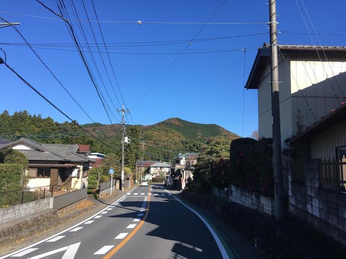 日和田山登山口までの道