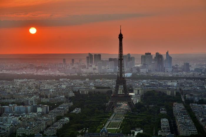 パリの夕日