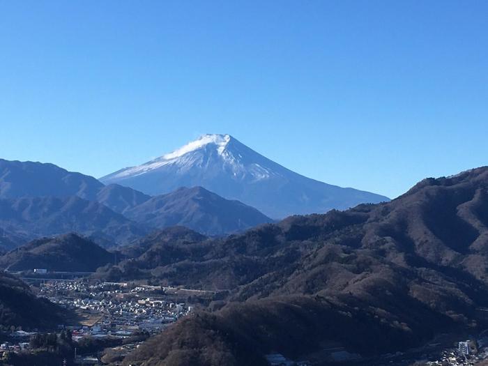 岩殿山山頂　富士山の眺め