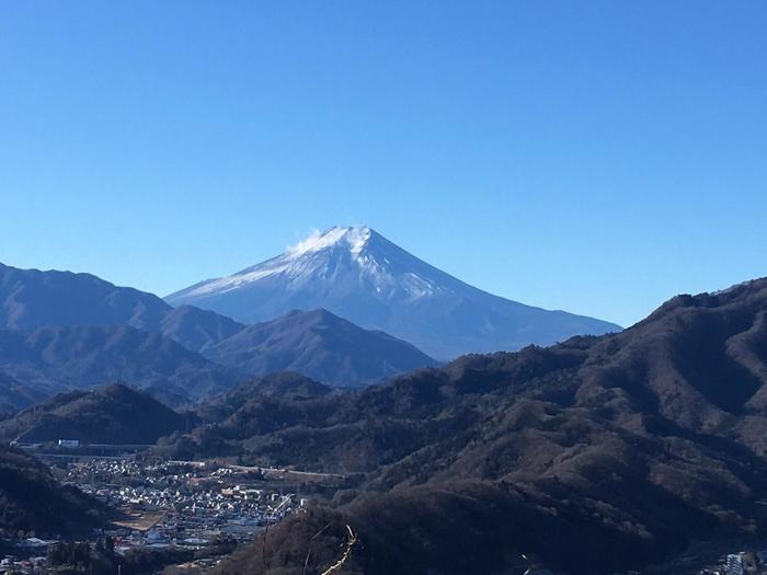 岩殿山山頂からの眺め　富士山