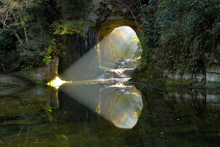 千葉 濃溝の滝 亀岩の洞窟