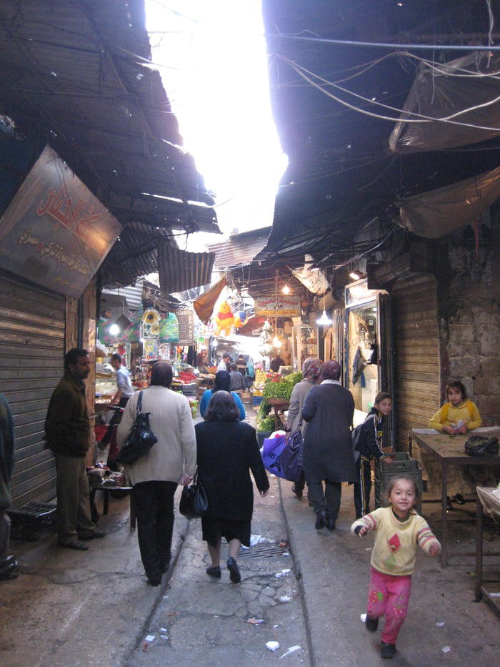 レバノン　中世イスラムの雰囲気がただよう、トリポリ「旧市街」