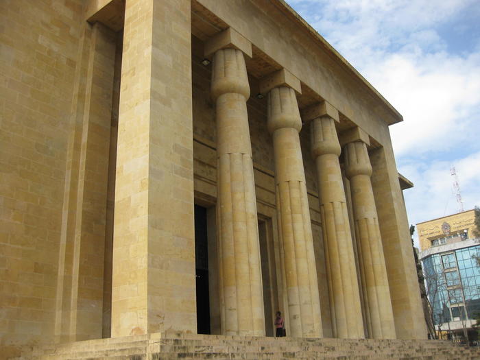 戦火を乗り越えた、首都ベイルートにある「国立博物館」
