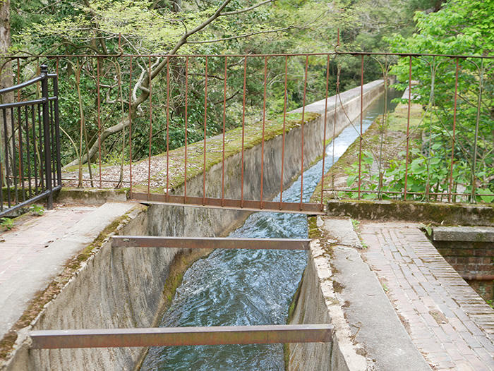京都 南禅寺 水路閣の近くにある水路