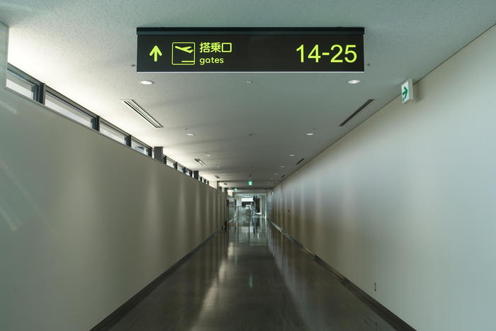 大阪国際空港　伊丹空港　通路
