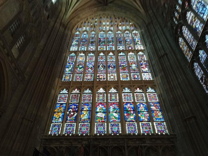 イギリス、カンタベリー大聖堂のステンドグラス