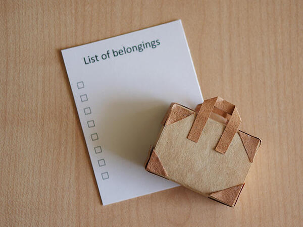 一人旅の持ち物リスト！ 必需品と便利なアイテム