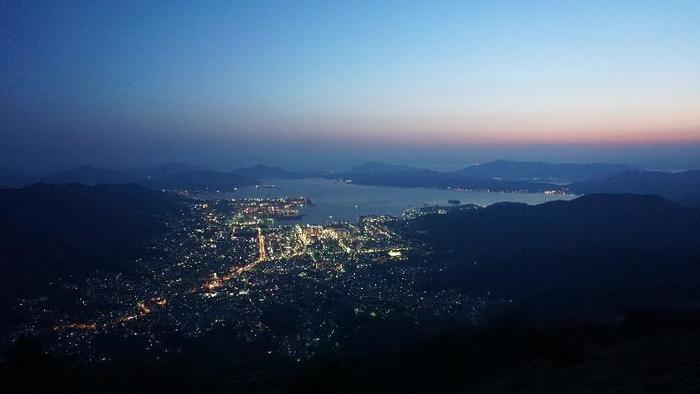 灰ヶ峰展望台からの夜景