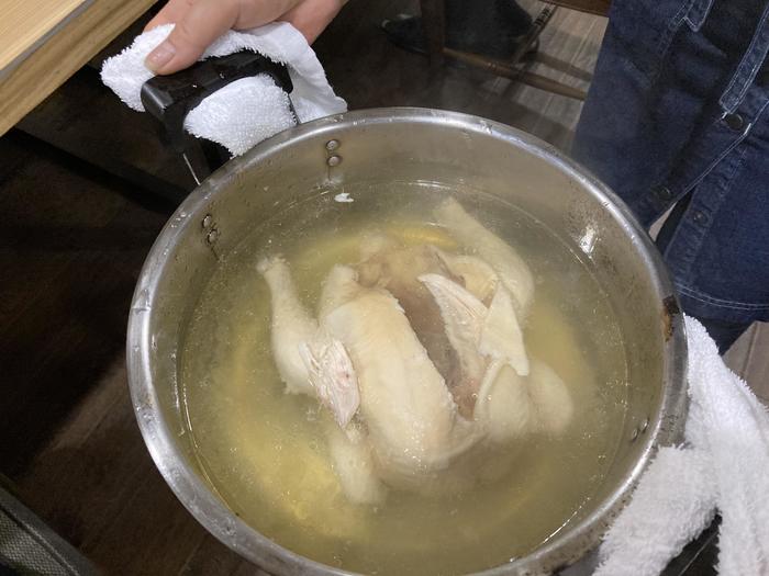 鳥スープの鍋