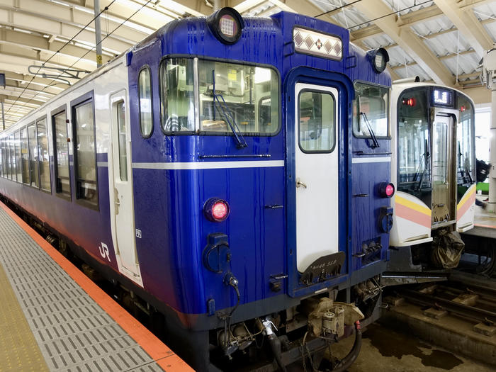 新潟】お酒を楽しむリゾート列車「越乃Shu＊Kura」 | たびこふれ