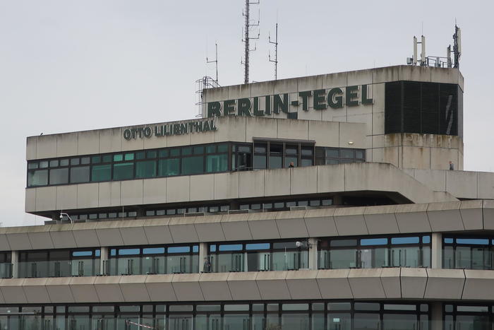 テーゲル空港　ベルリン
