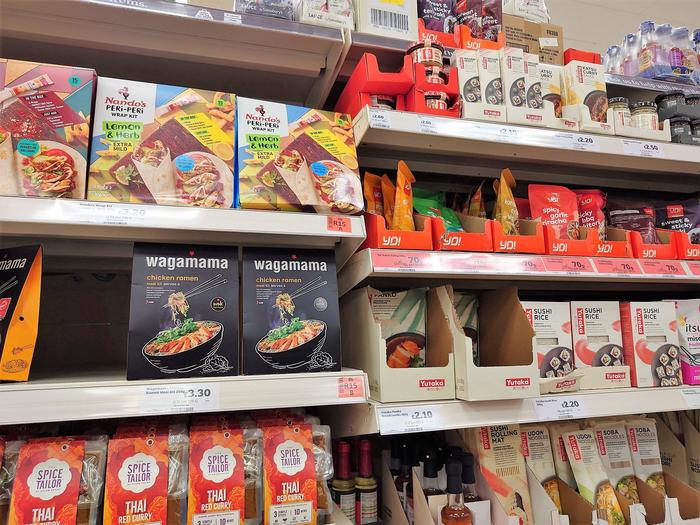 イギリス　スーパーマーケットの日本食材