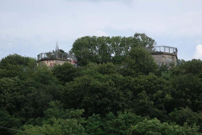 フンボルトハインの高射砲塔跡