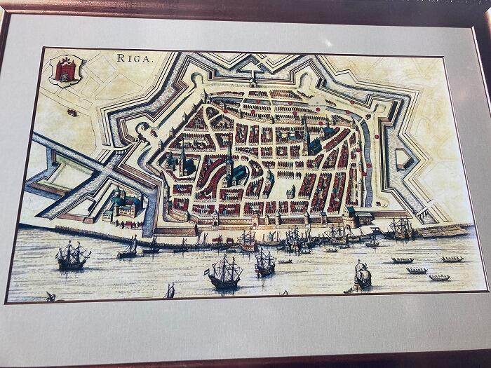 中世リガの地図を街中で見つけた