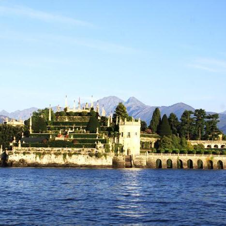 【イタリア】マッジョーレ湖に浮かぶ華麗な宮殿の島、イソラ・ベッラ