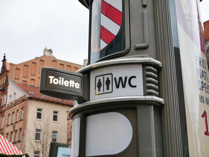 ドイツ公衆トイレ標識