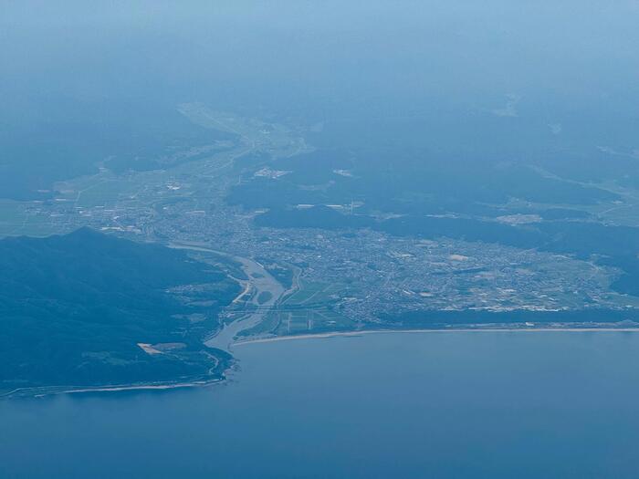 トキエア　機窓からの景色　新潟県村上市