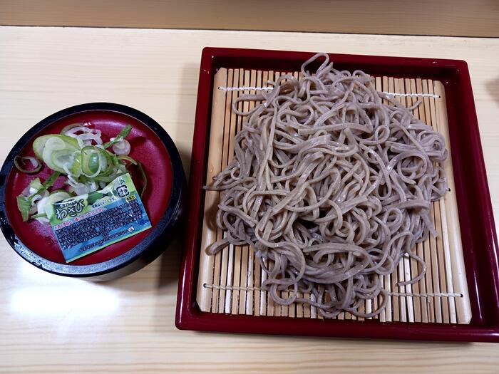 冷たい蕎麦をお代わり