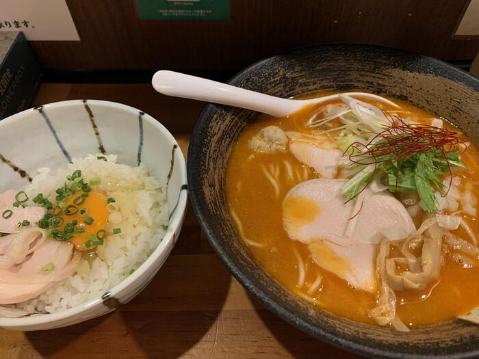 ラーメンとごはん