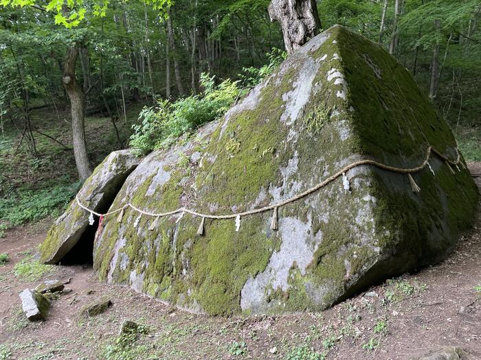 アラハバキ神の巨石