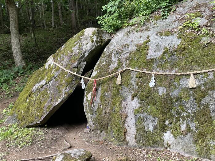 アラハバキ神の巨石