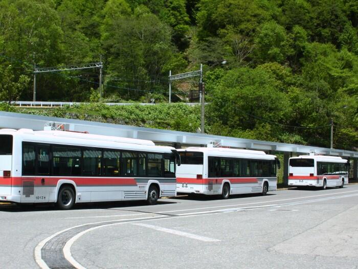 関電トンネル電気バス