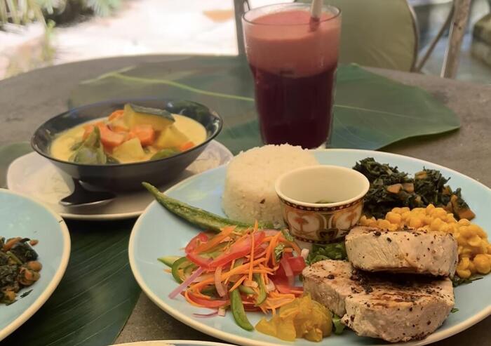 プレート　スパイスが混ぜた野菜