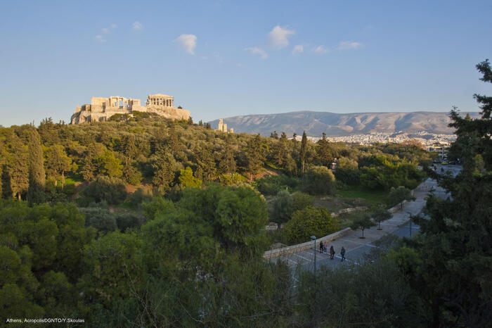 アクロポリス周囲を囲む散歩道