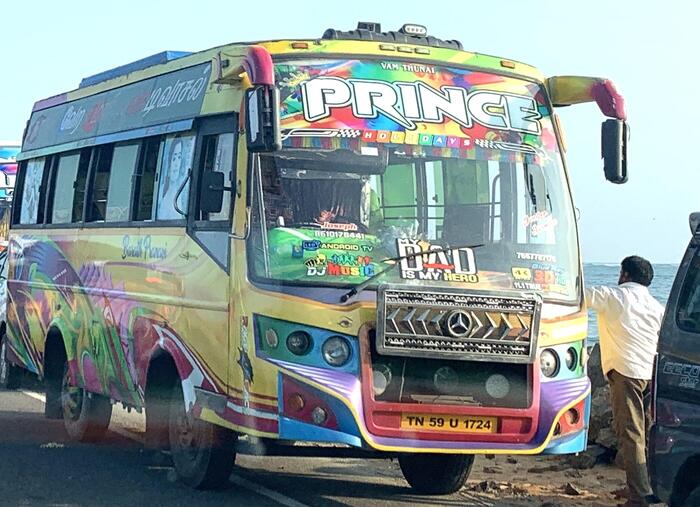 レインボーカラートラック