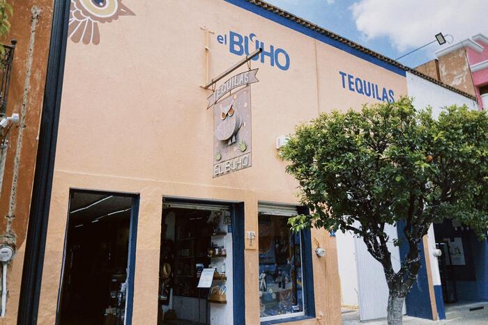 EL BÚHO TEQUILASの外観