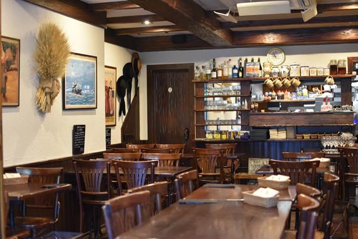 神楽坂 ル・ブルターニュの店内