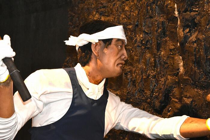 、俳優・高倉健さんをモデルの炭鉱夫