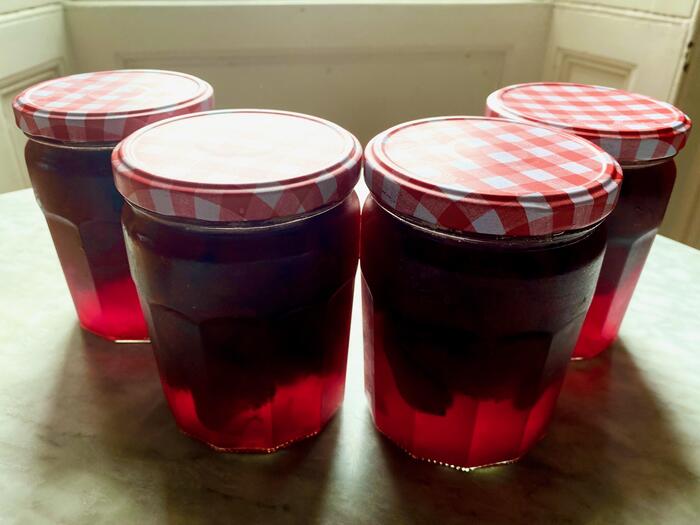 完成したイチゴジャム