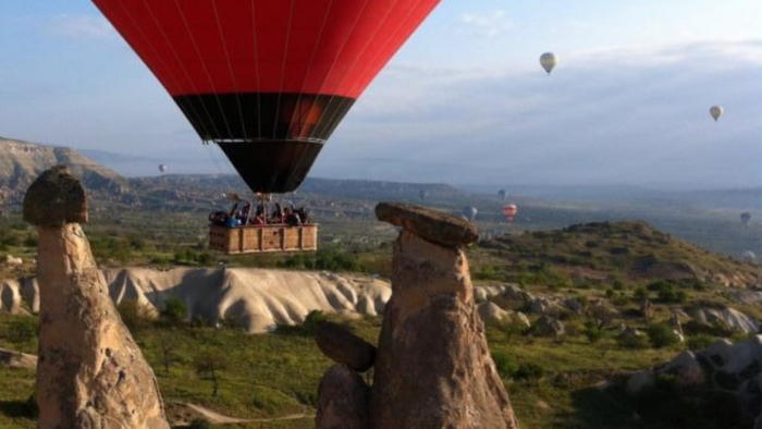 スリーシスターズの間を飛んだ