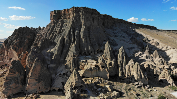 想像以上に巨大なセリメ修道院