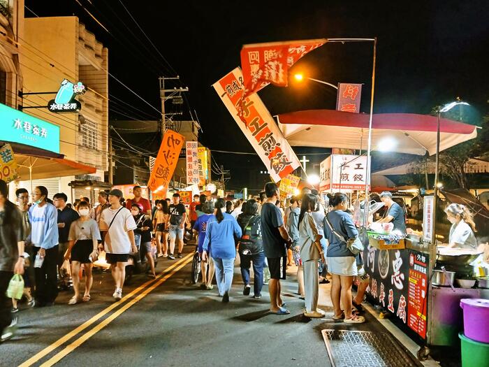 歩いて見ているだけでも楽しめます。＞
