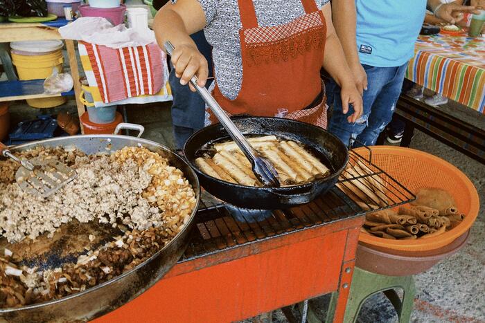 ＜タコスドラーダ（揚げタコス）＞